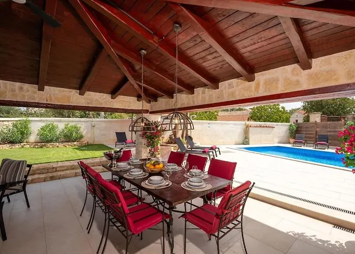 Villa Istria Time - Sona - Heated Pool Kanfanar